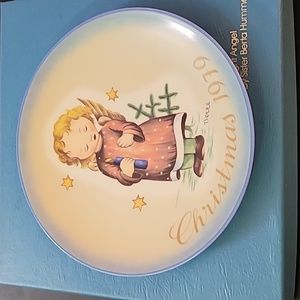 Vintage 1979 Christmas Plate "Starlight Angel"